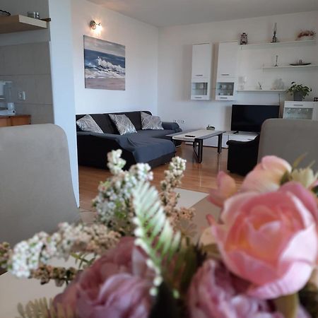Apartman Mila Novi Vinodolski Buitenkant foto