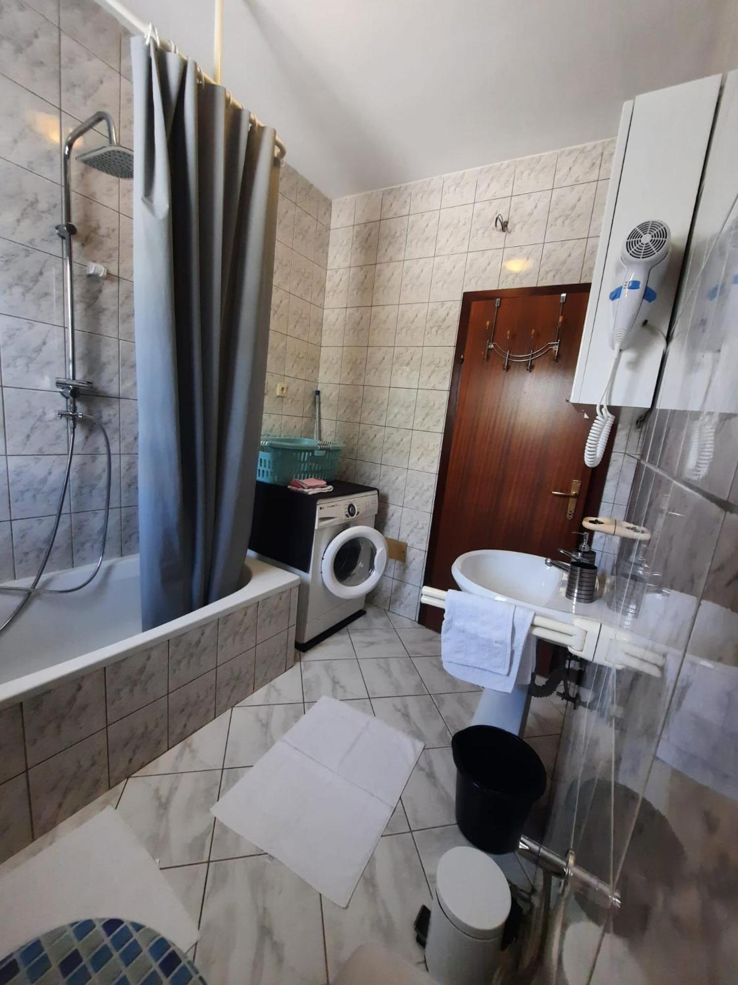 Apartman Mila Novi Vinodolski Buitenkant foto